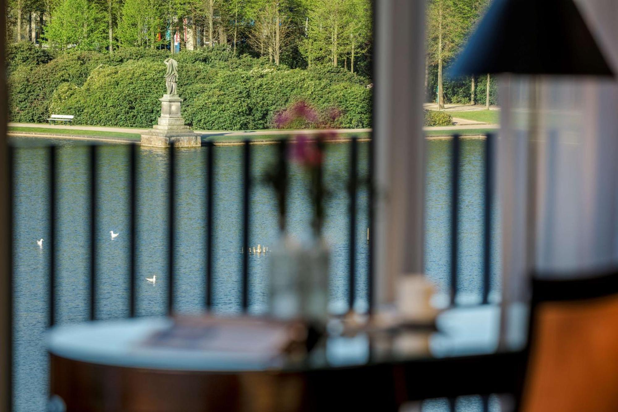 Parkhotel Bremen - Ein Mitglied Der Hommage Luxury Hotels Collection Εξωτερικό φωτογραφία View of the lake from the hotel