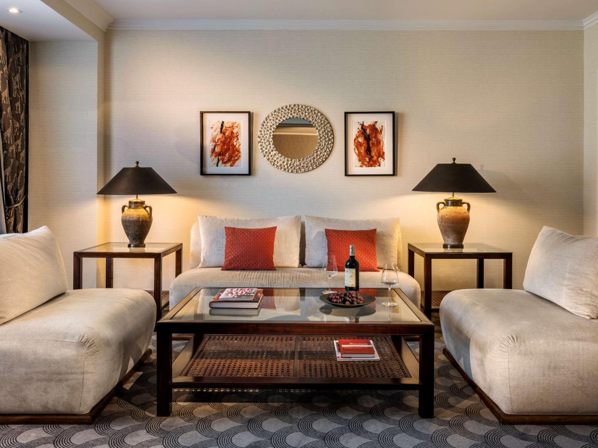 Parkhotel Bremen - Ein Mitglied Der Hommage Luxury Hotels Collection Εξωτερικό φωτογραφία A living room at the Mandarin Oriental, Munich